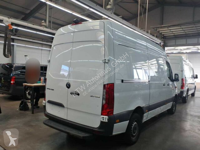 Užitkové vozidlo Mercedes Sprinter 317...