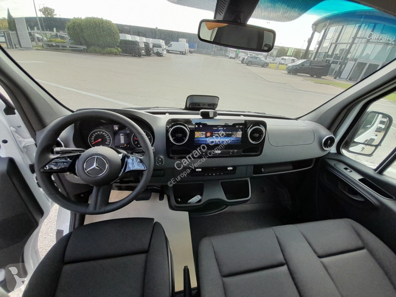 Véhicule utilitaire Mercedes SPRINTER TELAIO...