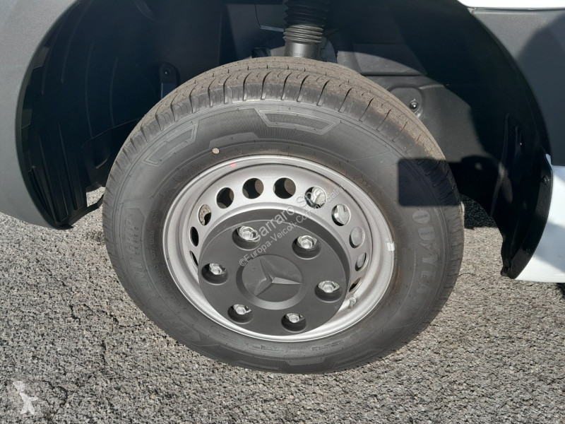 Véhicule utilitaire Mercedes Telaio Traz. Post