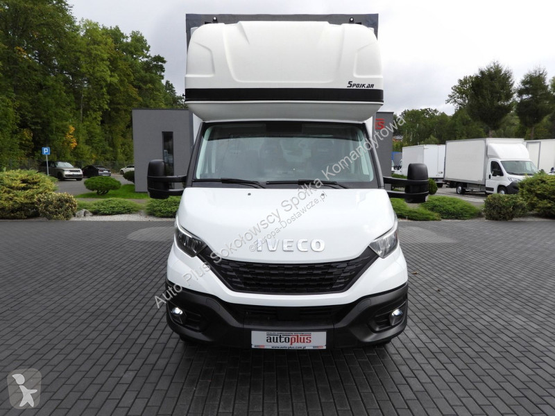 Véhicule utilitaire Iveco 50C18 DAILY