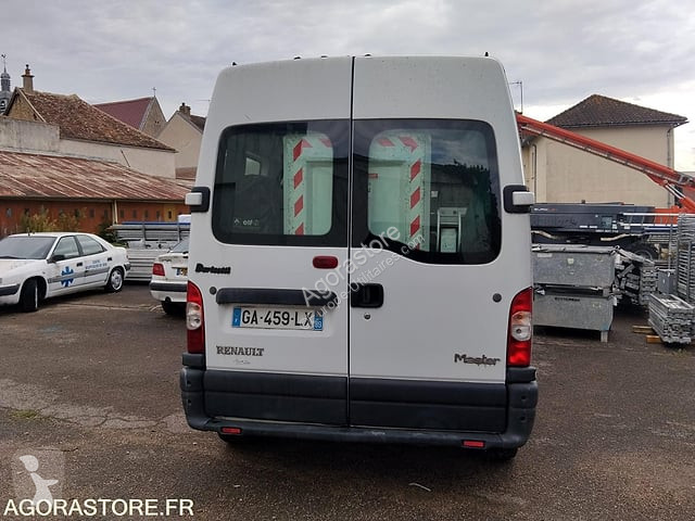 Véhicule utilitaire