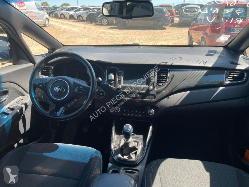 Véhicule utilitaire KIA 1.7 CRDi 141 Premium 7...