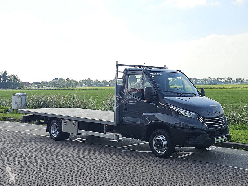 Véhicule utilitaire Iveco 50C18 N2 3.0Ltr NAP...