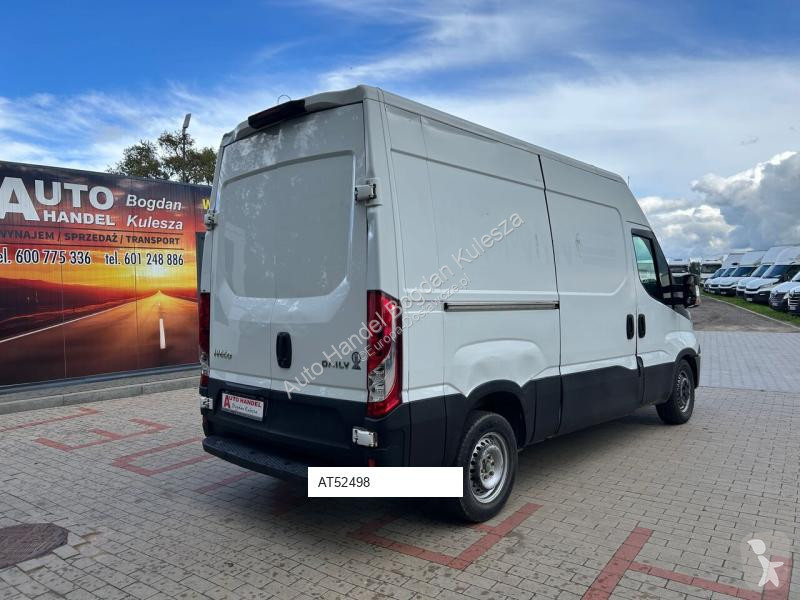 Veicolo commerciale Iveco 35S13