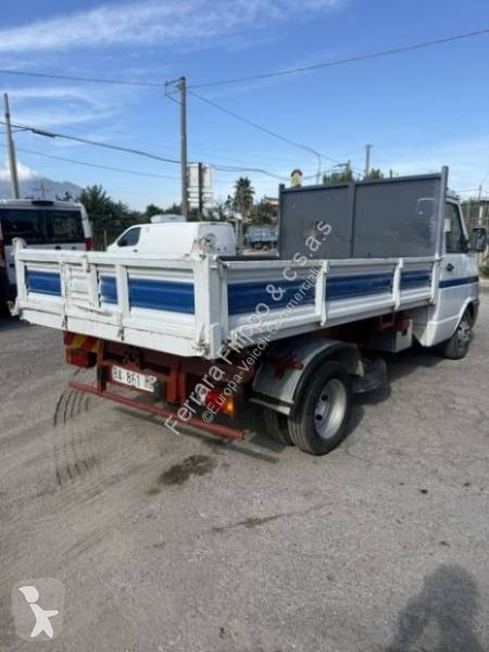 Véhicule utilitaire Iveco 35.10