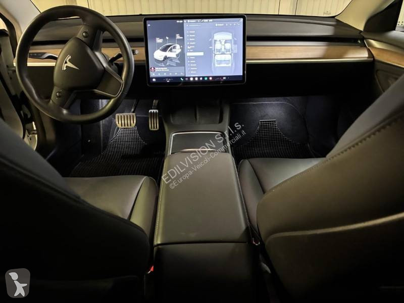 Veicolo commerciale Tesla