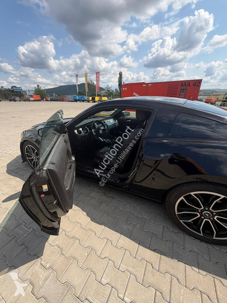 Коммерческий автомобиль Ford GT