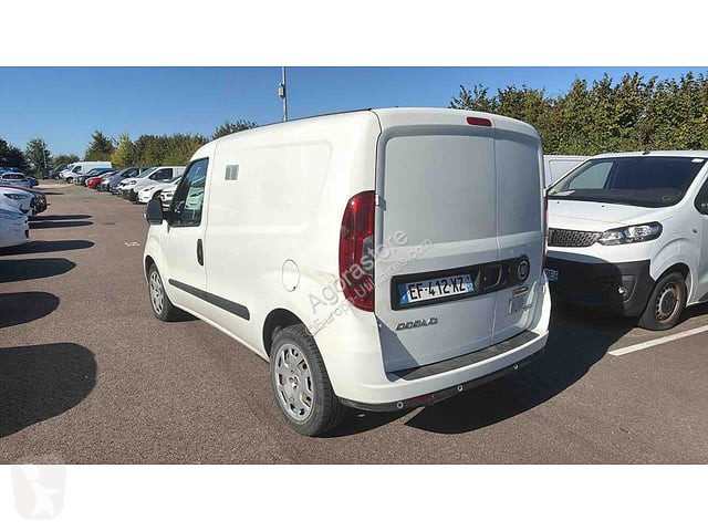 Коммерческий автомобиль Fiat DOBLO