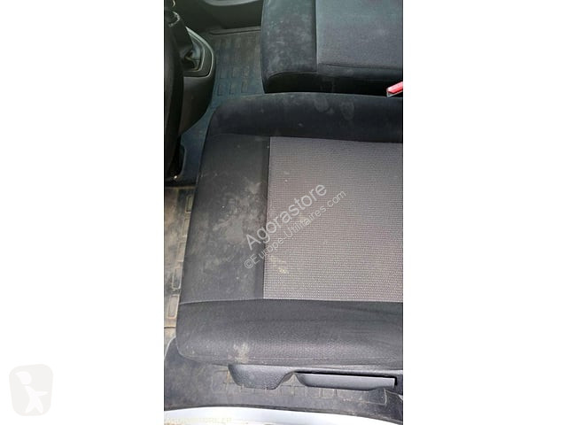 Коммерческий автомобиль