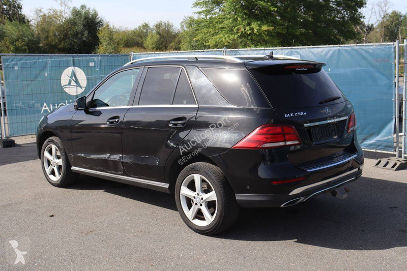 Mercedes d 4MATIC GLE van