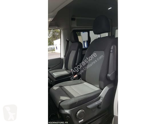Коммерческий автомобиль