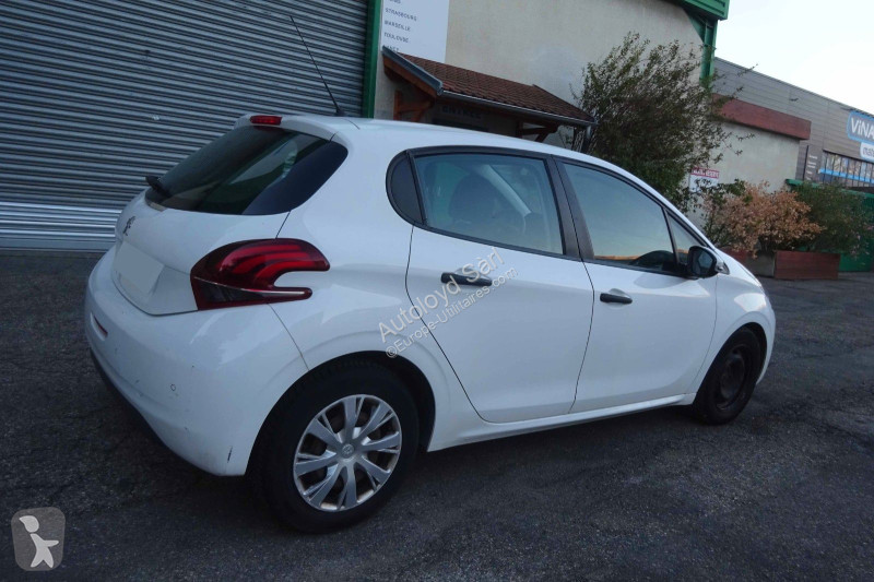 Коммерческий автомобиль Peugeot STE 1,6 HDI 99