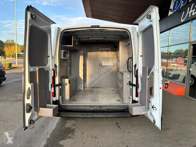 Коммерческий автомобиль Renault MASTER III FG...