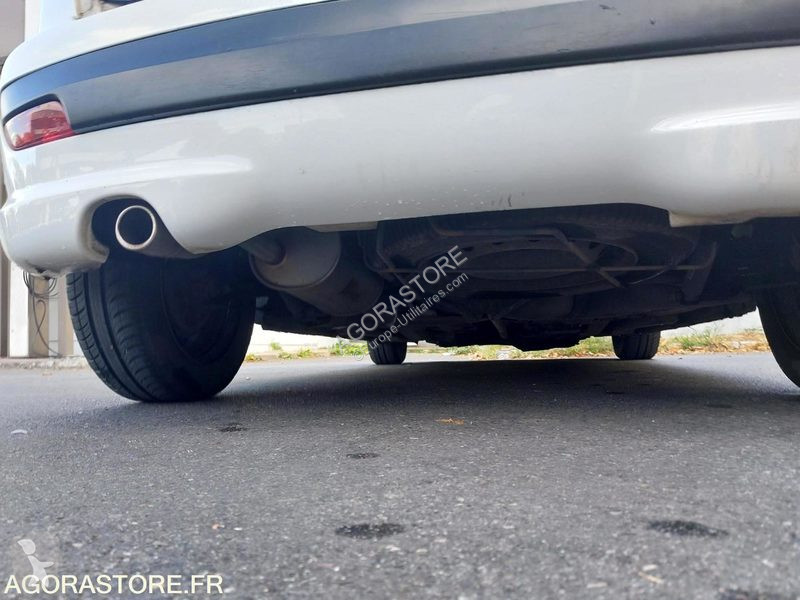 Samochód dostawczy Peugeot 206