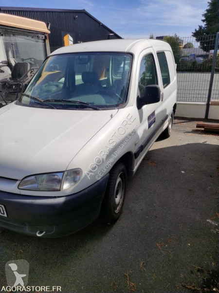 Samochód dostawczy Peugeot