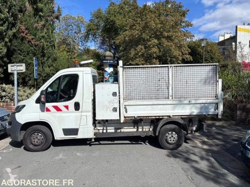 Samochód dostawczy Peugeot BOXER