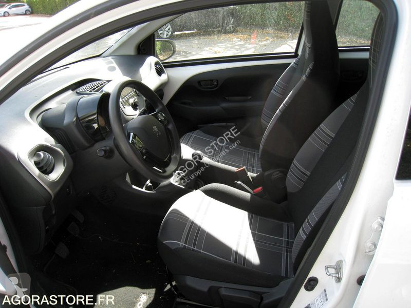 Samochód dostawczy Peugeot 108
