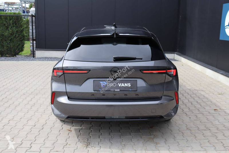 Nyttofordon Opel Sports Tourer