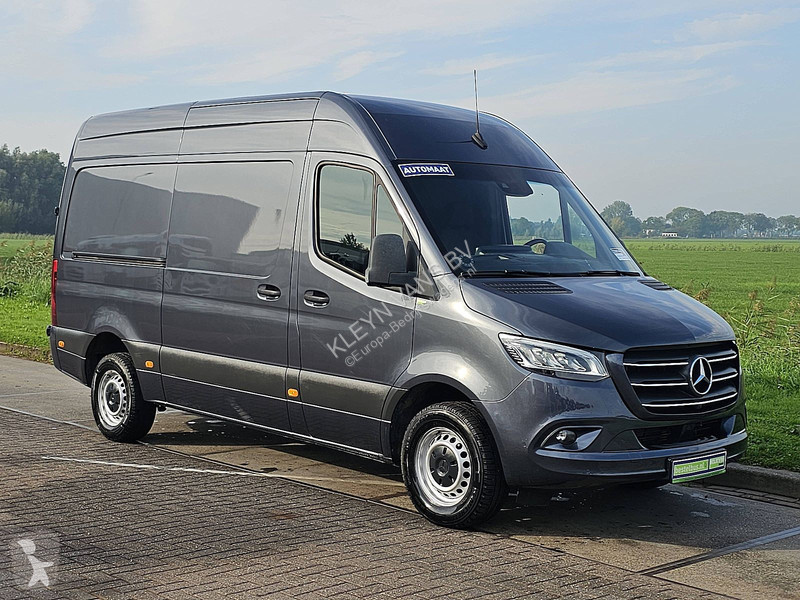Autoutilitară Mercedes 319 L2H2 V6 3,5trekhaak