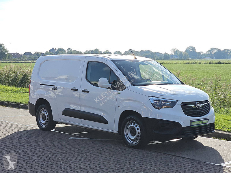 Autoutilitară Opel 1.5 D 75KW EDIYION