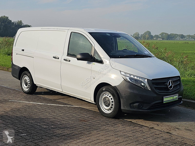Autoutilitară Mercedes 110 L2 LED Euro6 Carplay...