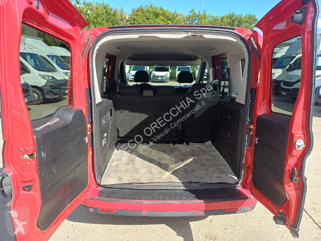 Furgoneta Fiat DOBLO