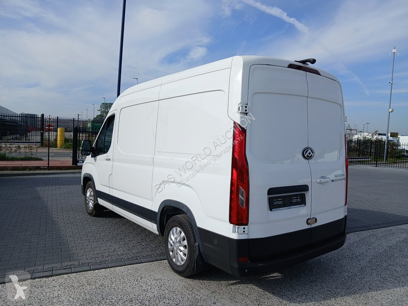 Autoutilitară Maxus e 9