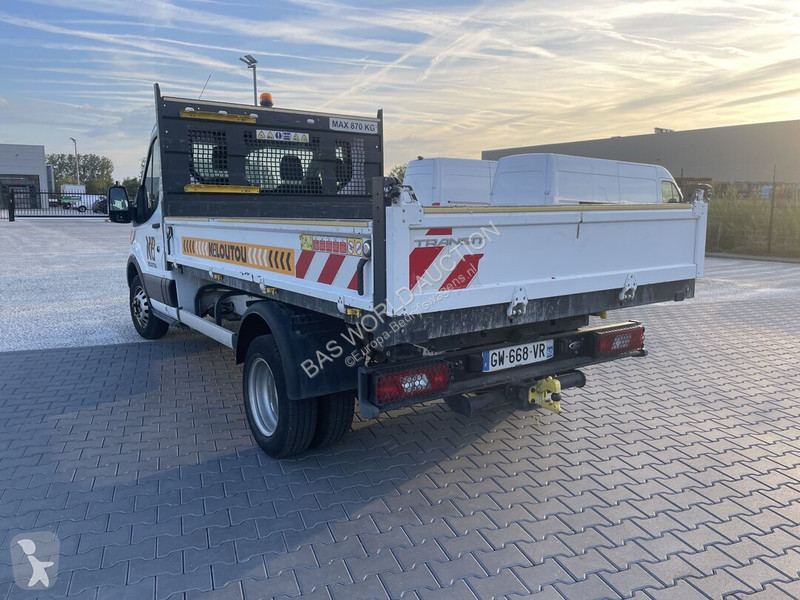 Autoutilitară Ford