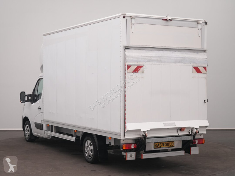 Furgoneta Renault 145PK