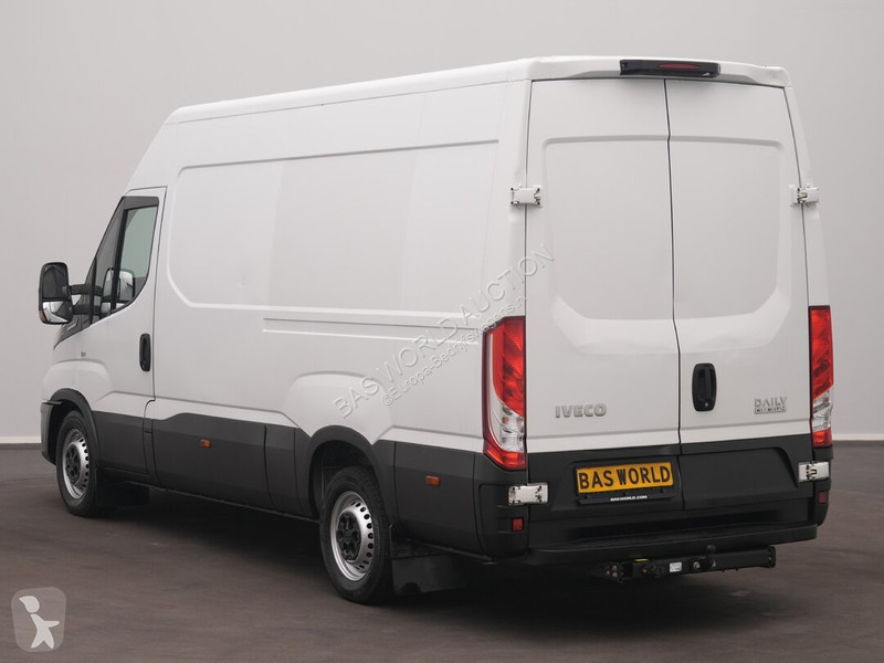Autoutilitară Iveco 35S18