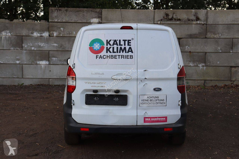 Furgoneta Ford Courier