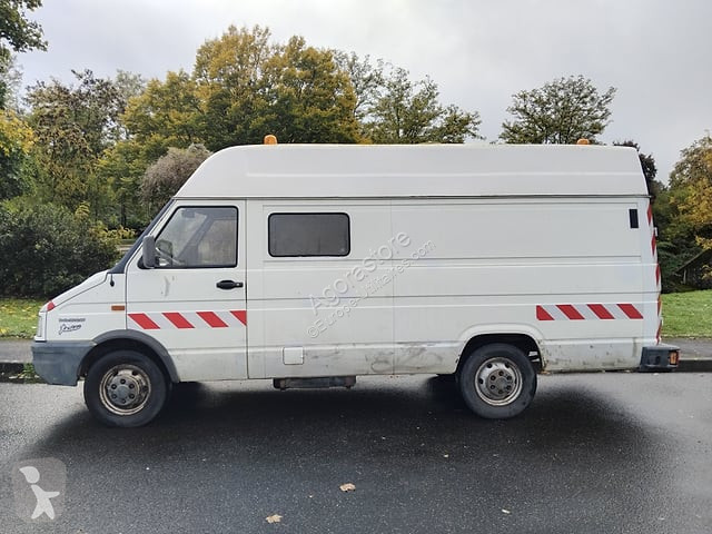 Furgoneta Iveco 35.8