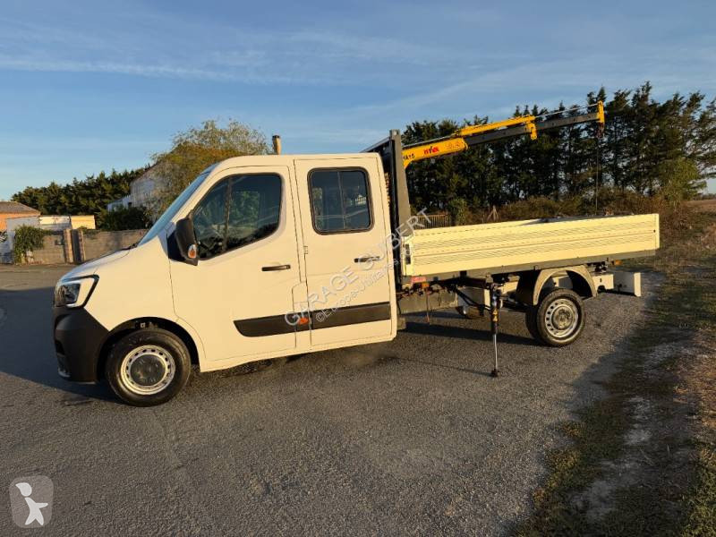Véhicule utilitaire Renault RJ 3T500 130 CONFORT