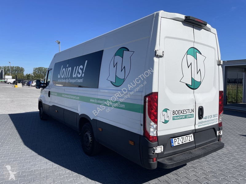 عربة نفعية Iveco