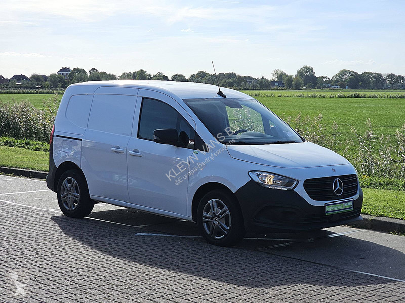 Autoutilitară Mercedes 110 CDI Long Airco Mbux...