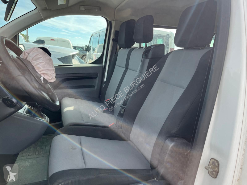 Véhicule utilitaire Peugeot III Combi 1.5...