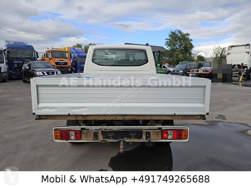 Véhicule utilitaire Volkswagen T5 2,5 TDI...
