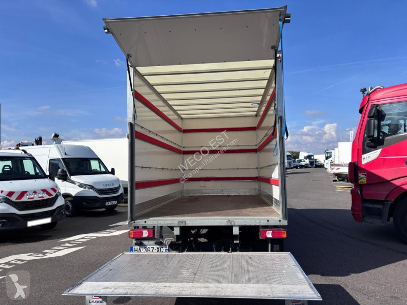 Véhicule utilitaire Iveco CCb Moteur 3 litres...