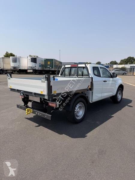 Véhicule utilitaire Isuzu 2.2L SPACE B-STRONG