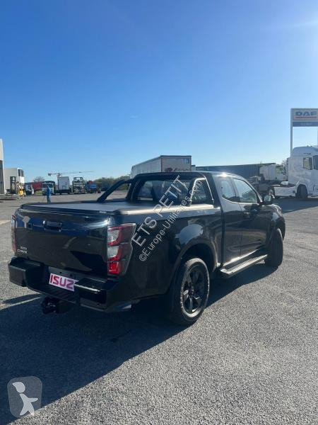 Véhicule utilitaire Isuzu N60 SPACE NITROSPORT