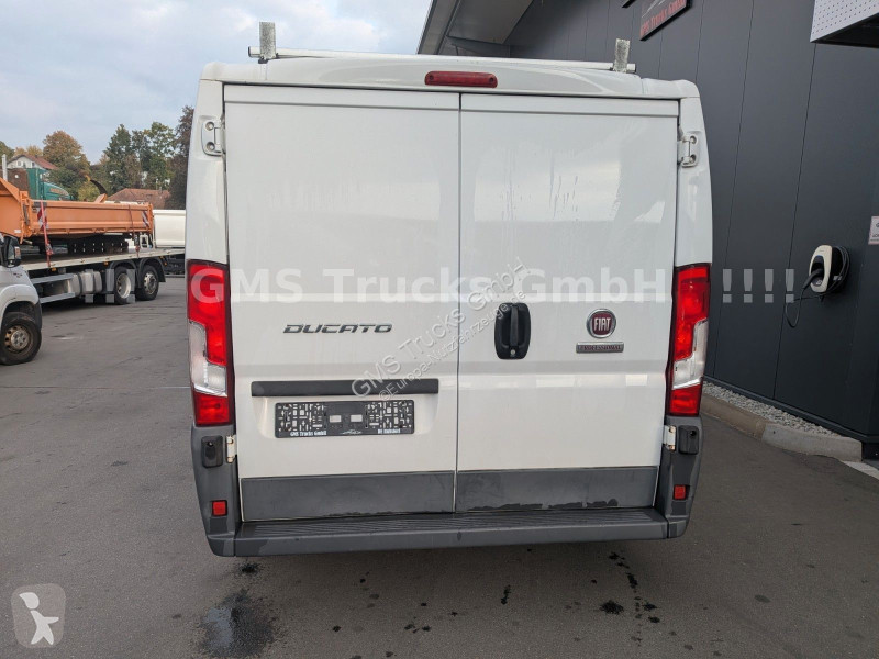 Véhicule utilitaire Fiat Multijet 130 / Nur...