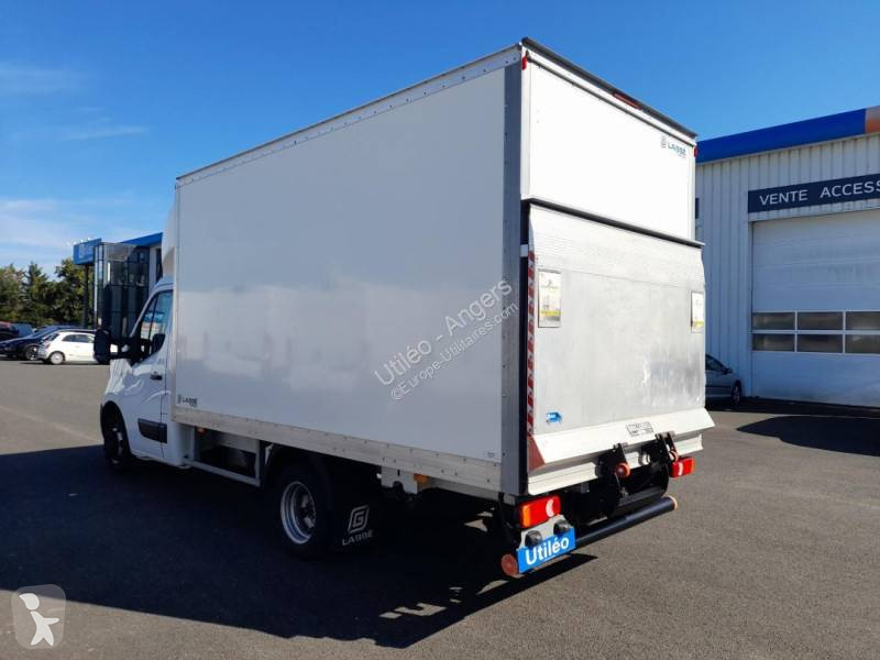 Véhicule utilitaire Nissan RJ L4H1 2.3 DCI...
