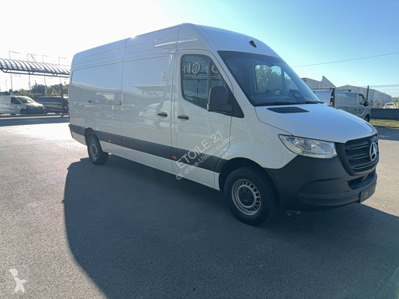 Véhicule utilitaire Mercedes SPRINTER FGN 317...