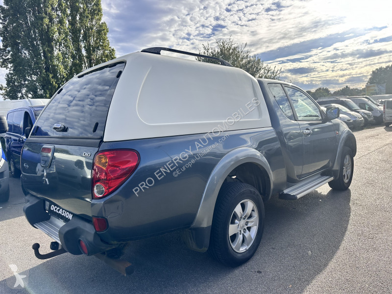 Véhicule utilitaire Mitsubishi 2.5 TD 136 CLUB...