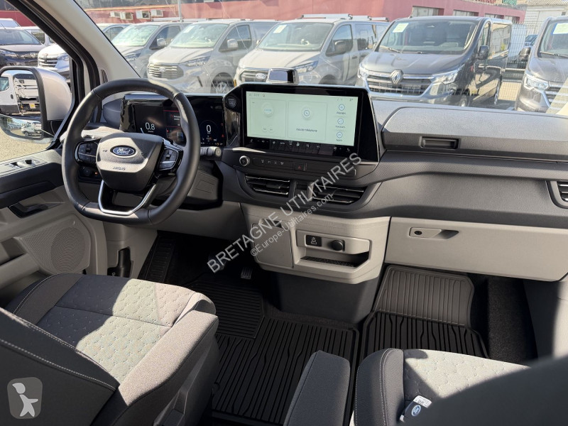 Véhicule utilitaire Ford TRANSIT CUSTOM FG 320...