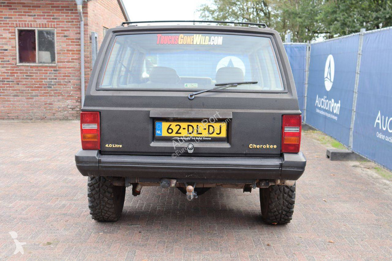 Véhicule utilitaire Jeep Limited