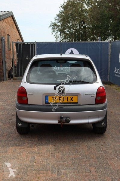 Véhicule utilitaire Opel