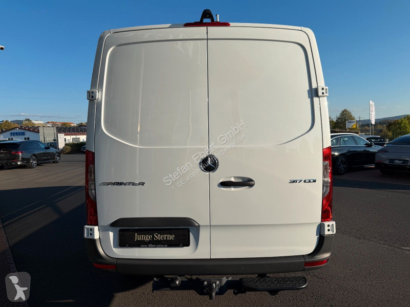 Mercedes 317 CDI 3665 9G Flach AHK3,5t...