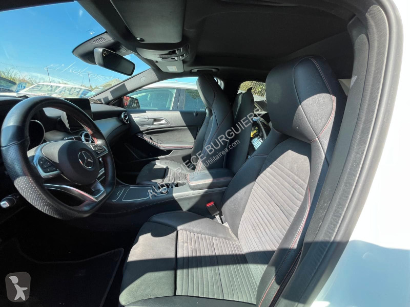 Véhicule utilitaire Mercedes GLA 220d 170...