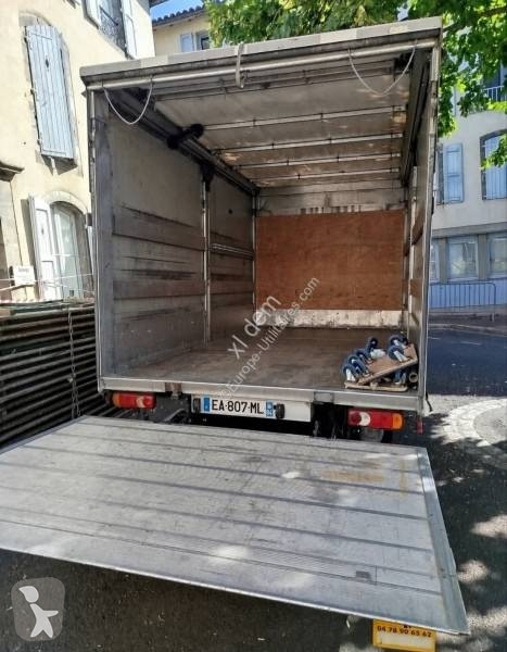 Véhicule utilitaire Nissan L3H2 DCI 135